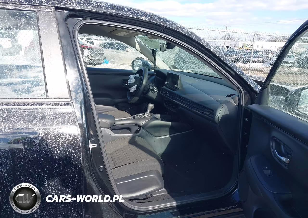 2024 Honda Hr-V Awd Lx VIN:3CZRZ2H34RM759102 - 5