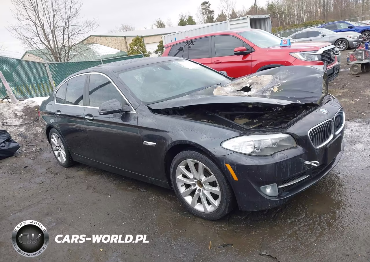 2013 BMW 528I xDrive – zdjęcie 1 z 12