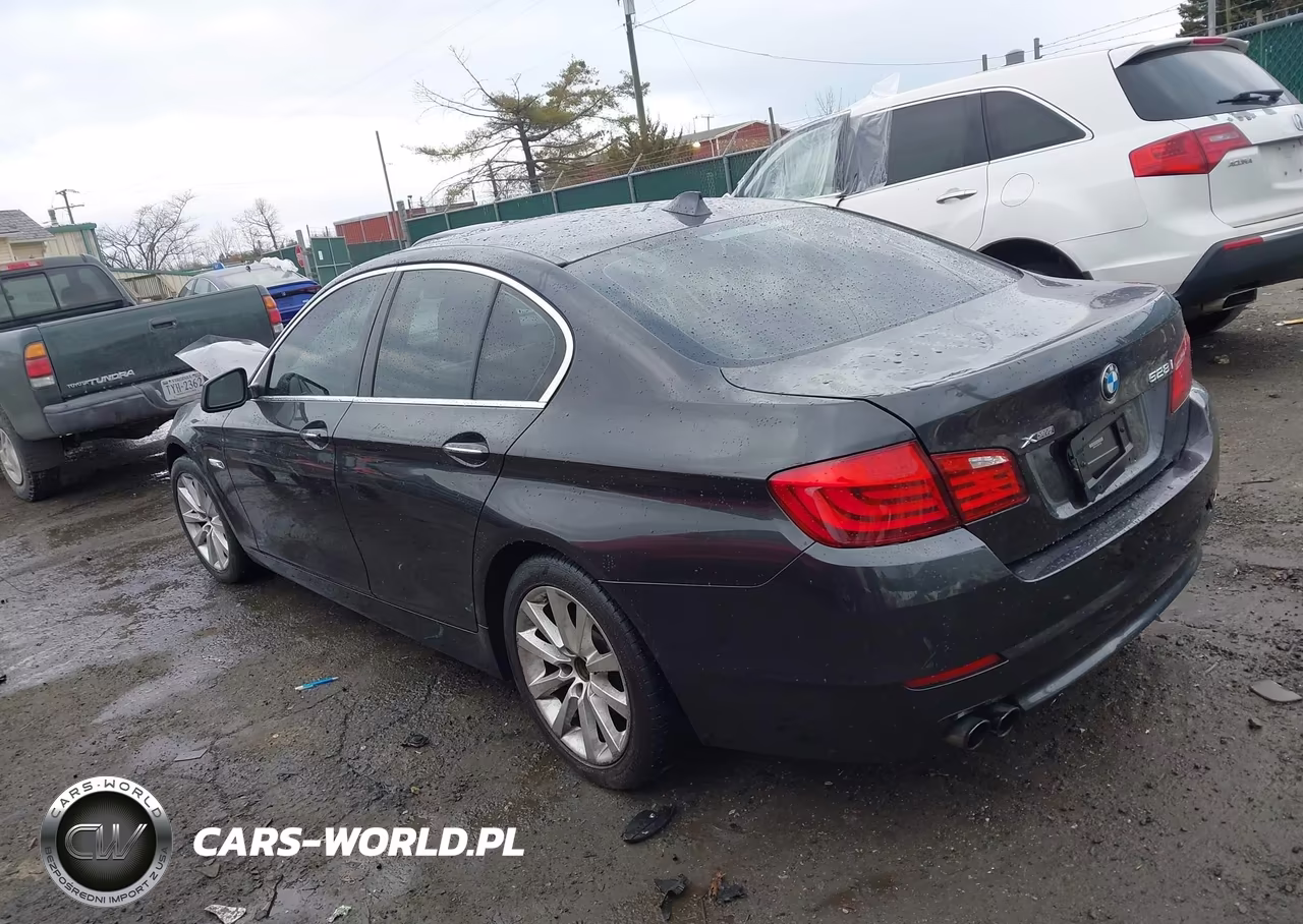 2013 BMW 528I xDrive VIN:WBAXH5C56DD107545 - 3