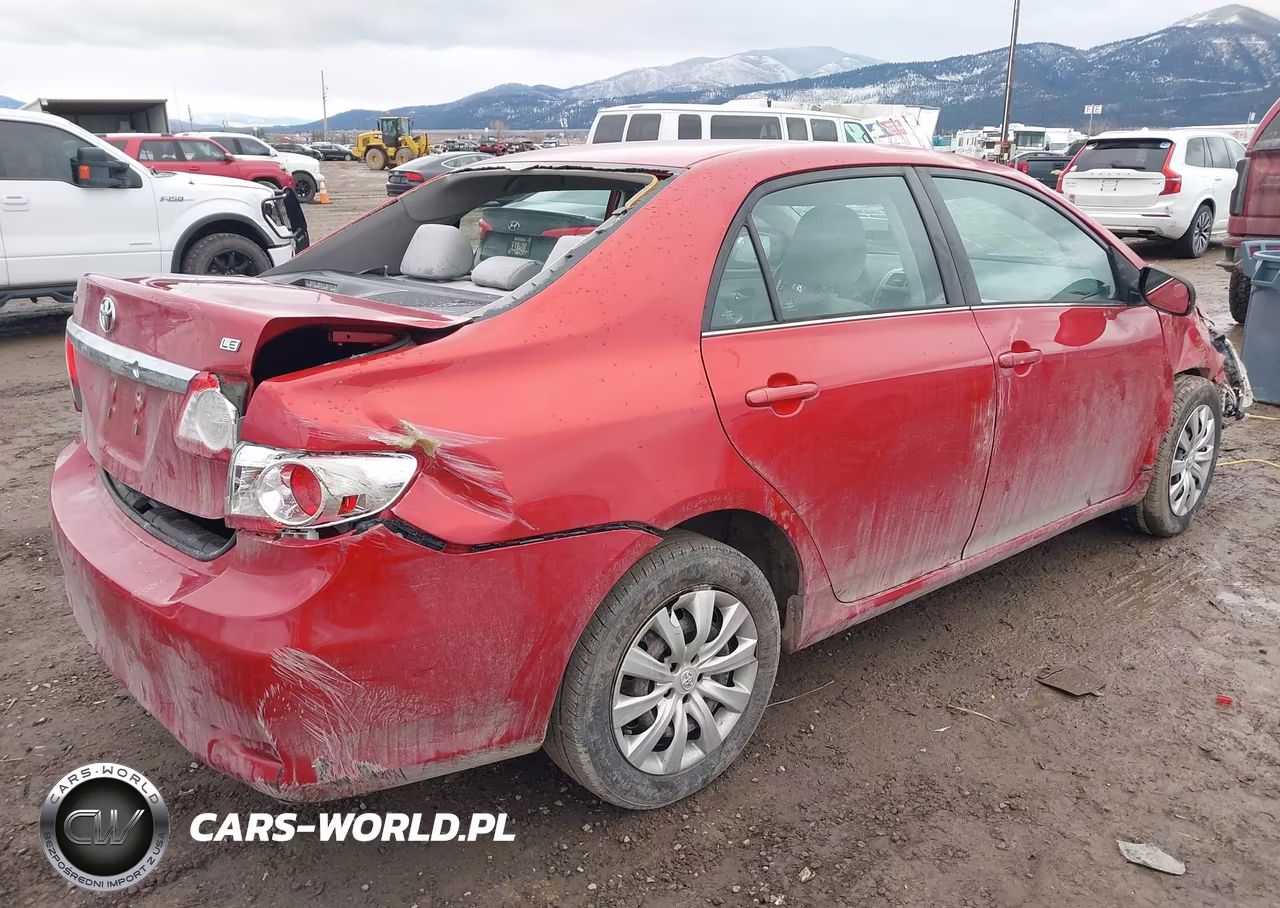2013 Toyota Corolla Le VIN:5YFBU4EE7DP168786 - 4