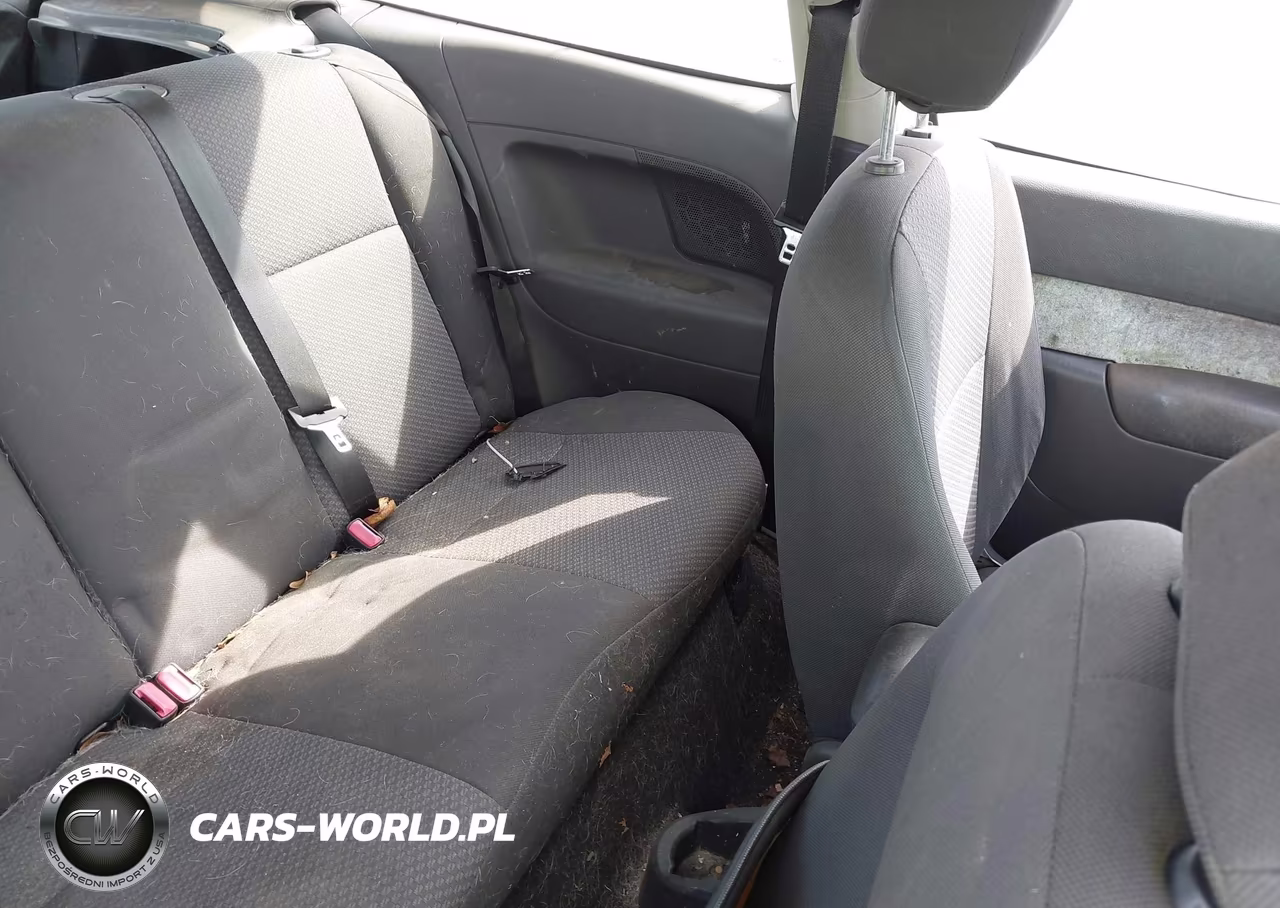 2006 Ford Focus Zx3 VIN:1FAFP31N96W142490 - 8