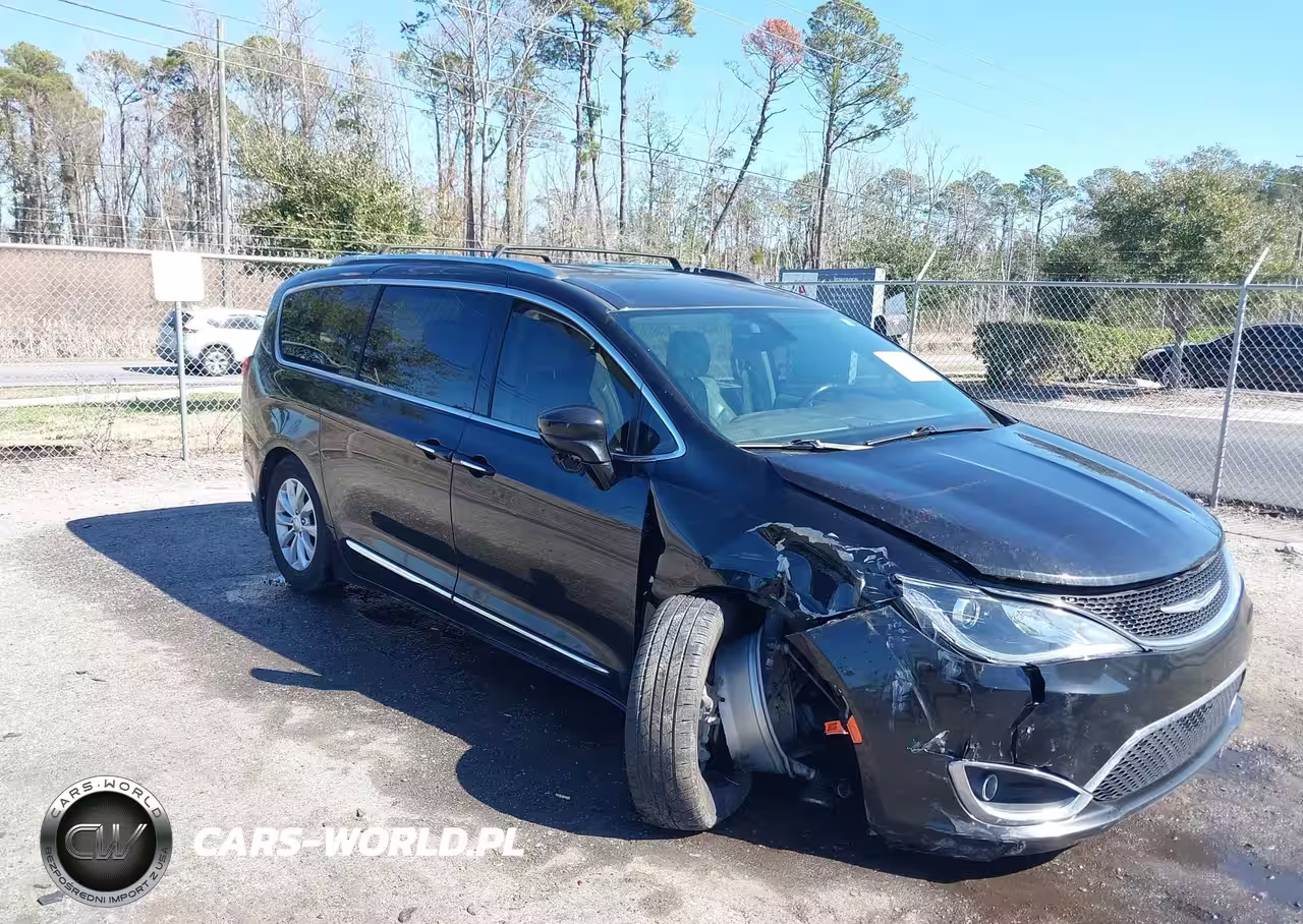 2018 Chrysler Pacifica Touring L
