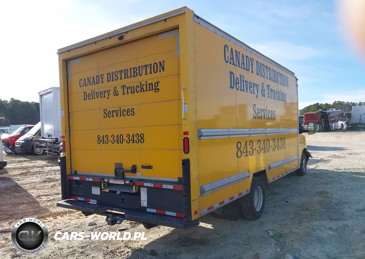 2020 GMC Savana Cutaway Work Van VIN:7GZ37TCG5LN007779 - 4