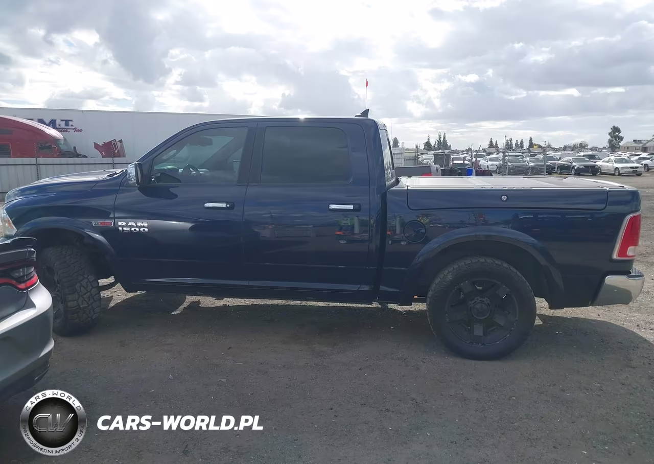 2015 Ram 1500 Laramie VIN:1C6RR7NMXFS534208 - 13