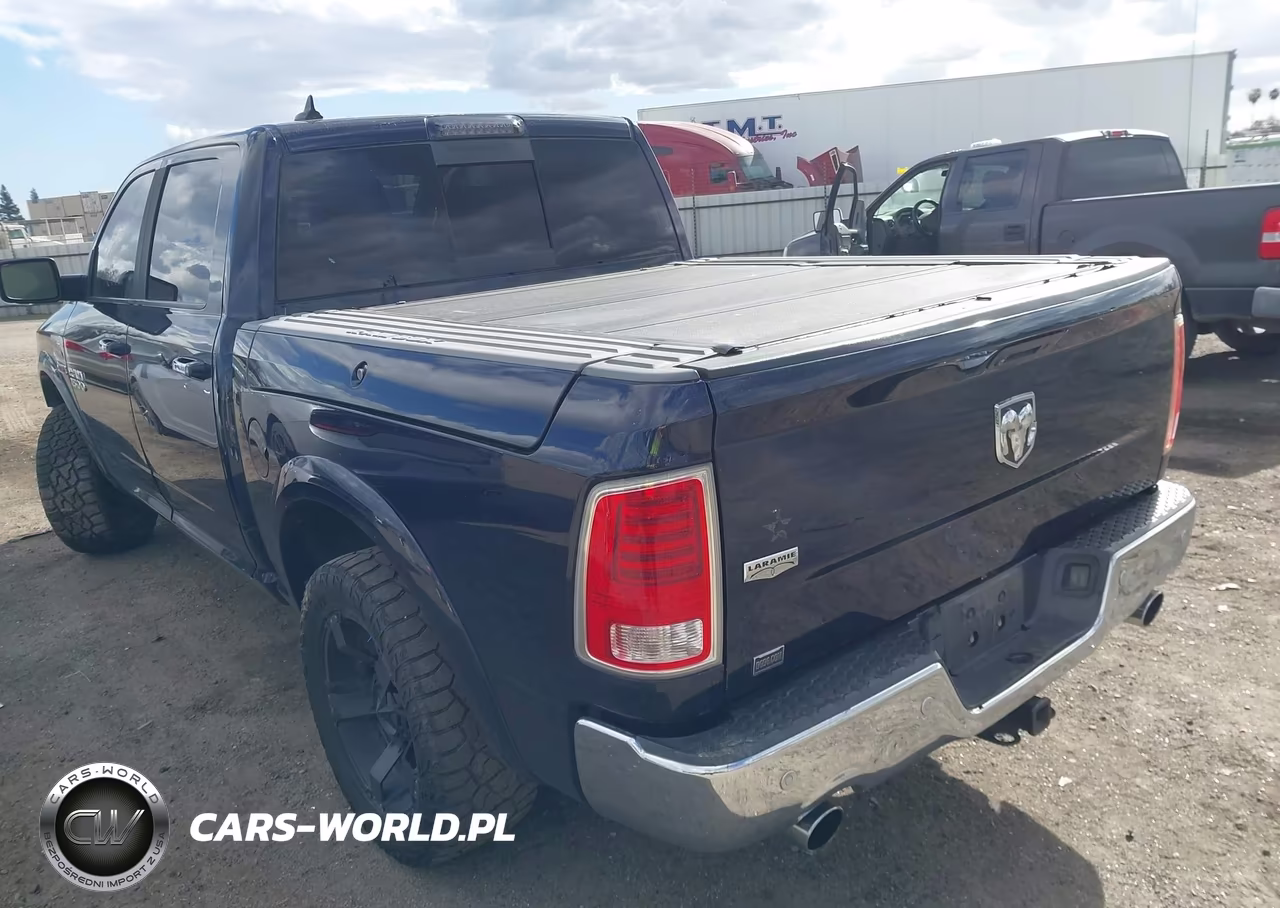 2015 Ram 1500 Laramie VIN:1C6RR7NMXFS534208 - 3