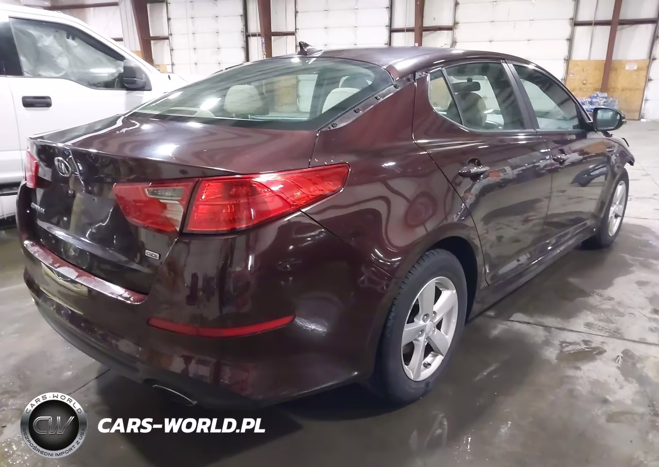 2015 Kia Optima Lx VIN:5XXGM4A78FG477417 - 4
