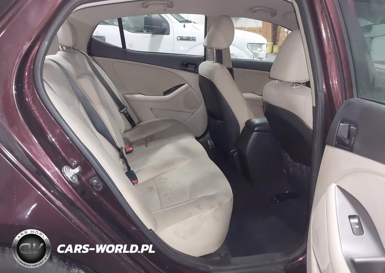 2015 Kia Optima Lx VIN:5XXGM4A78FG477417 - 8