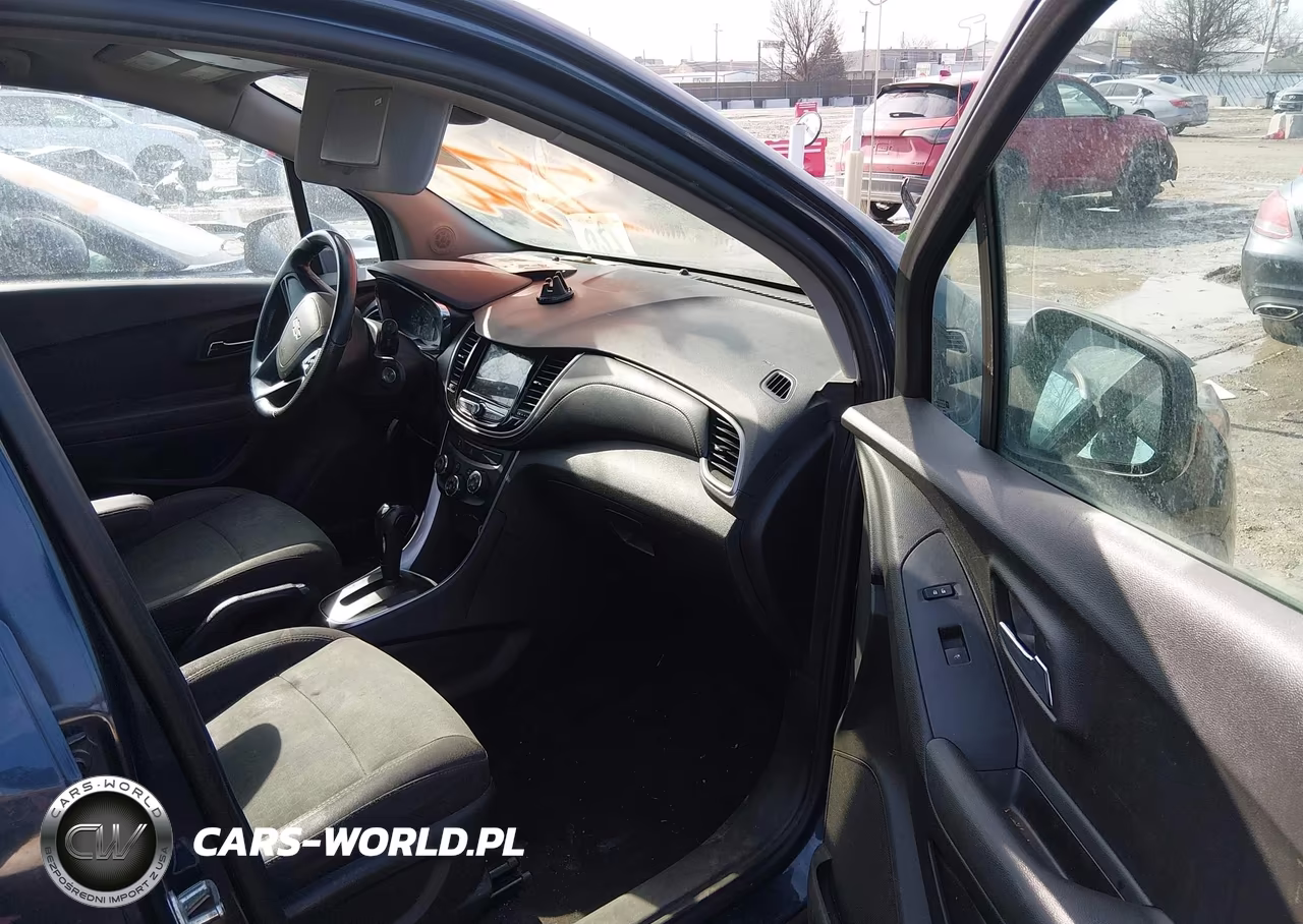 2018 Chevrolet Trax Ls VIN:3GNCJKSBXJL375362 - 5
