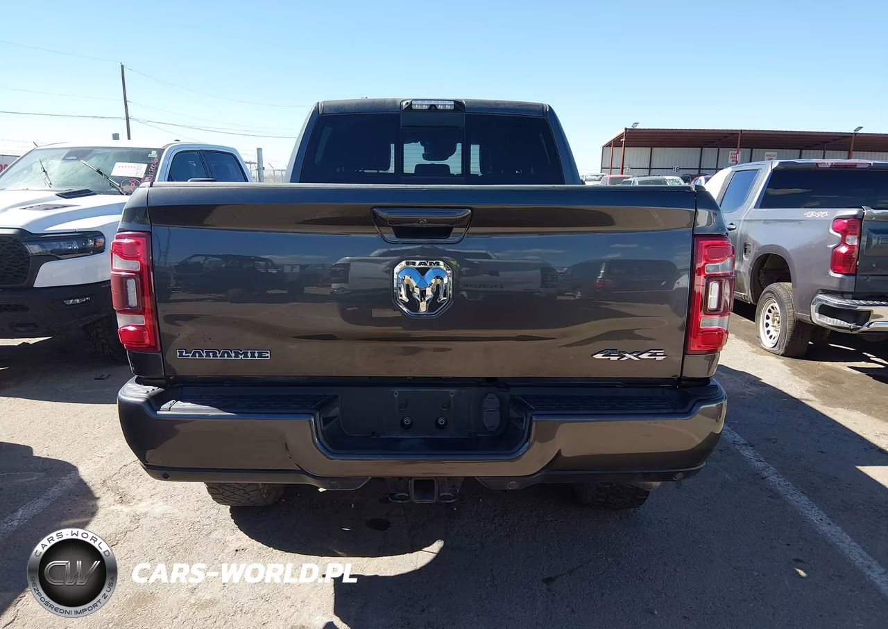 2020 Ram 2500 Laramie 4X4 6'4 Box VIN:3C6UR5FL7LG237033 - 17