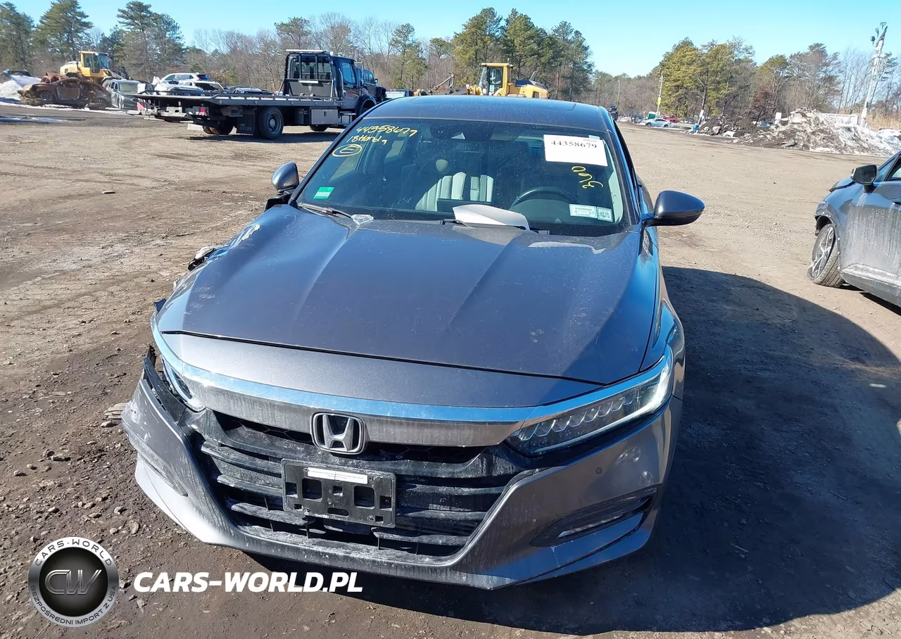 2018 Honda Accord Touring VIN:1HGCV1F94JA100187 - 12