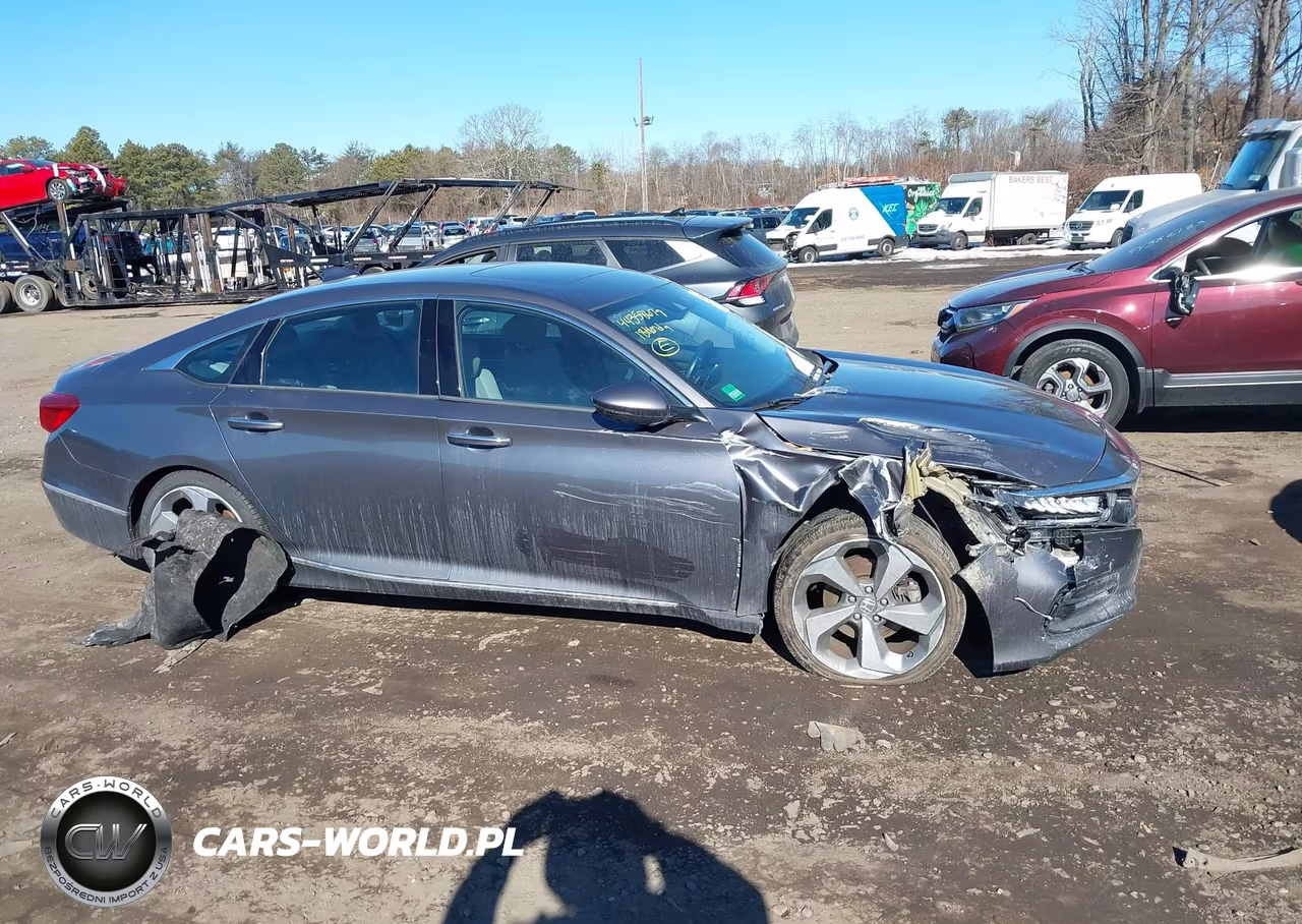 2018 Honda Accord Touring VIN:1HGCV1F94JA100187 - 13
