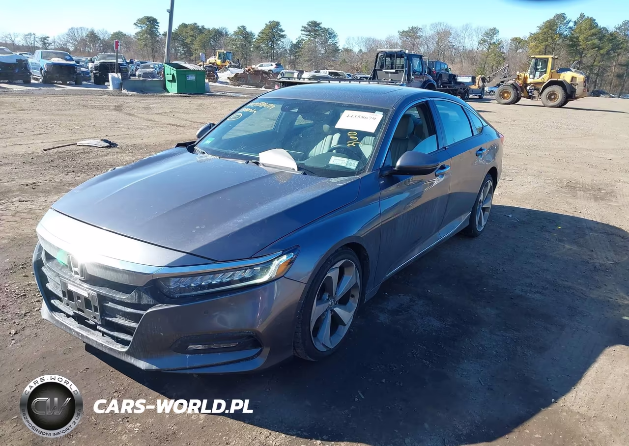 2018 Honda Accord Touring VIN:1HGCV1F94JA100187 - 2