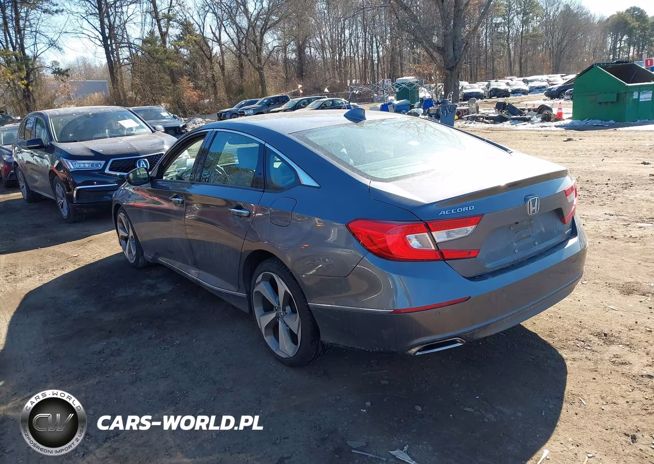 2018 Honda Accord Touring VIN:1HGCV1F94JA100187 - 3