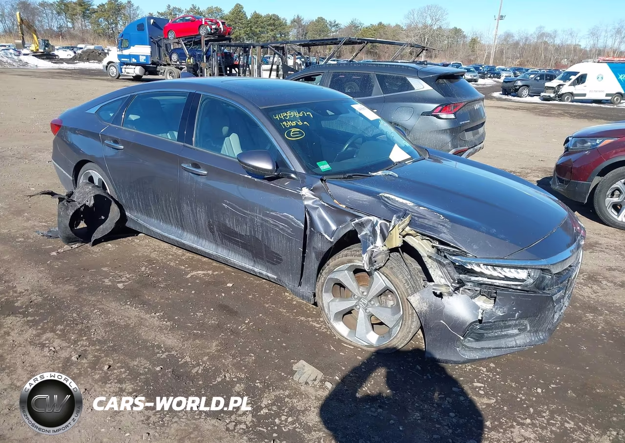 2018 Honda Accord Touring VIN:1HGCV1F94JA100187 - 6