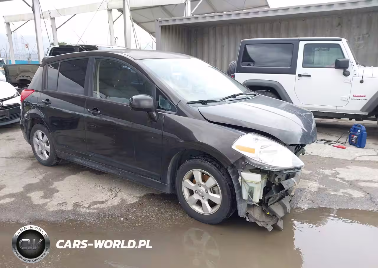 2011 Nissan Versa 1.8Sl