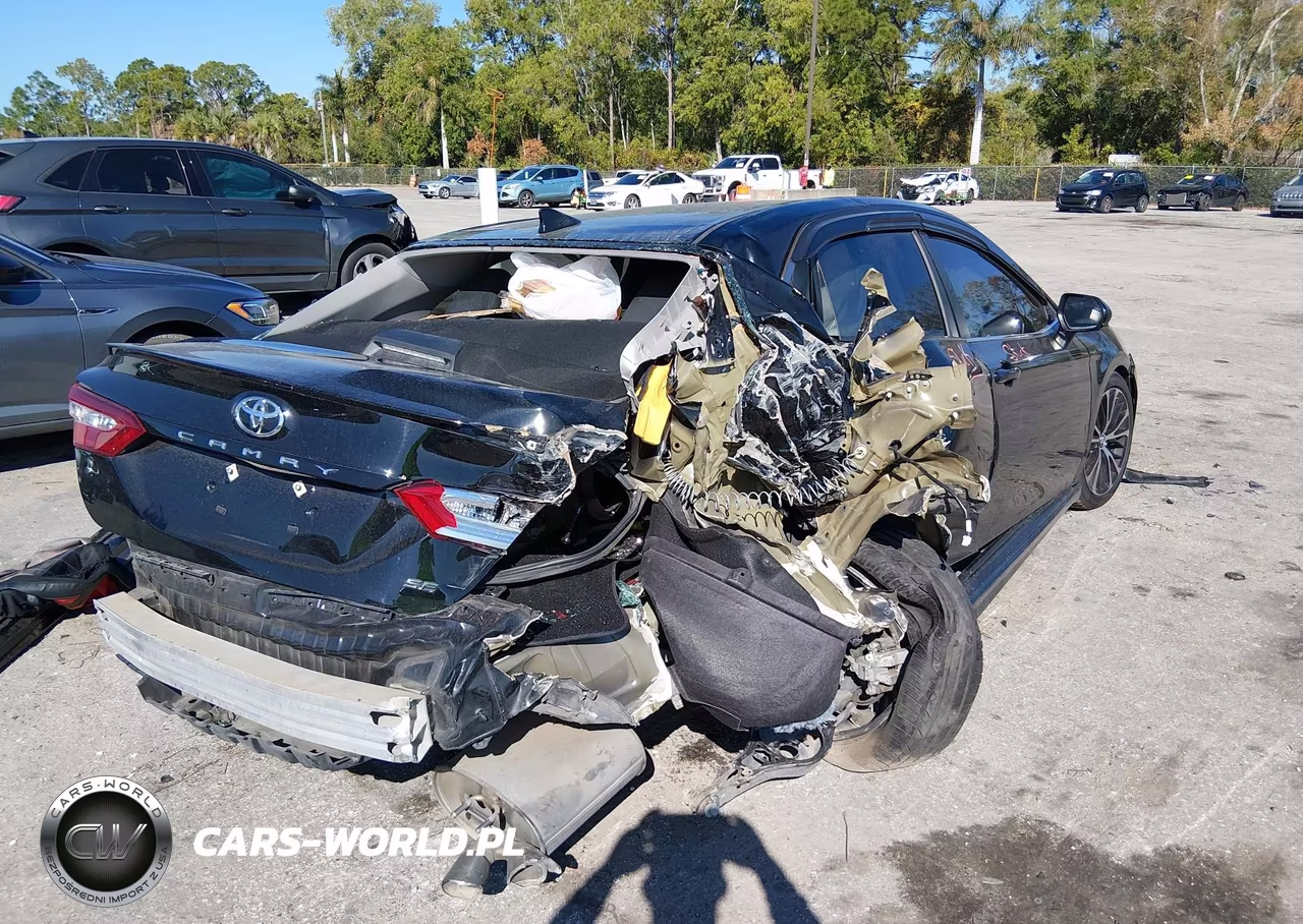 2019 Toyota Camry Se VIN:4T1B11HK7KU293677 - 4