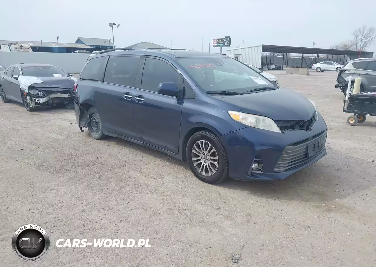 2018 Toyota Sienna Xle 8 Passenger
