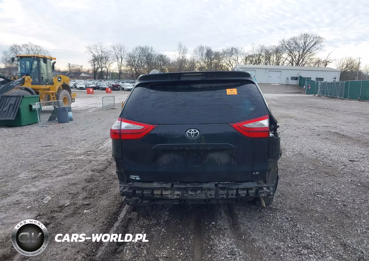 2016 Toyota Sienna Le 8 Passenger VIN:5TDKK3DCXGS711818 - 16
