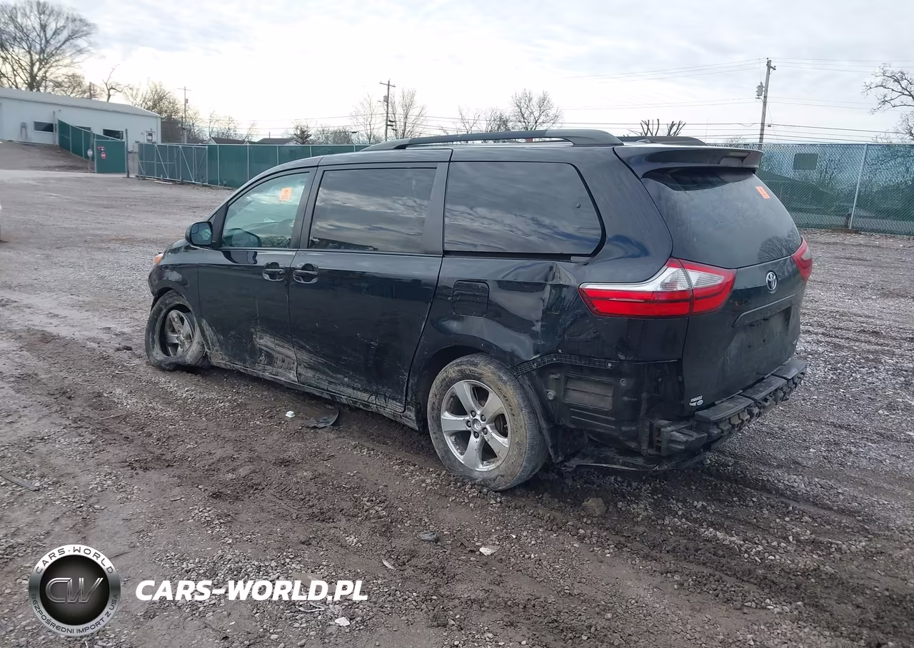2016 Toyota Sienna Le 8 Passenger VIN:5TDKK3DCXGS711818 - 3