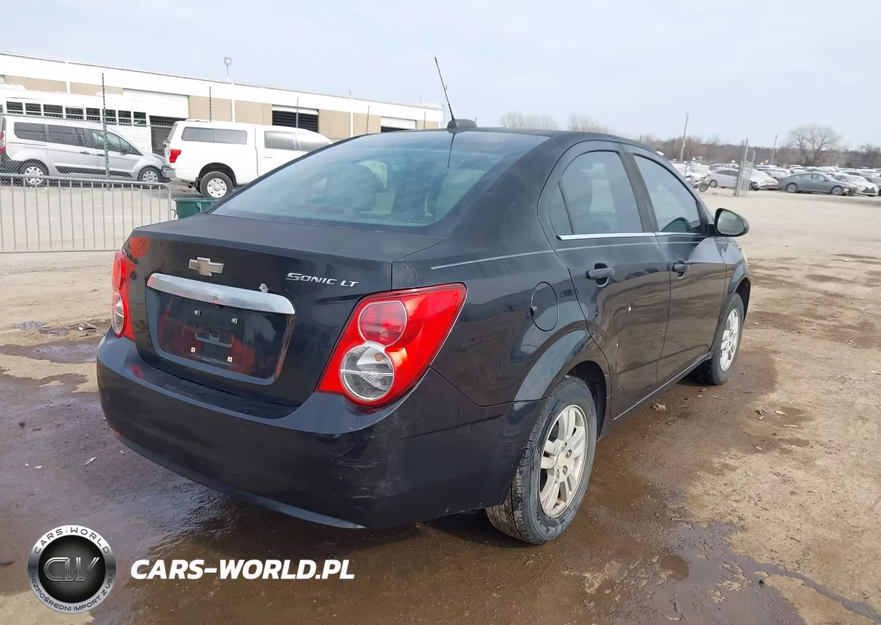 2015 Chevrolet Sonic Lt Auto VIN:1G1JC5SH8F4152758 - 4