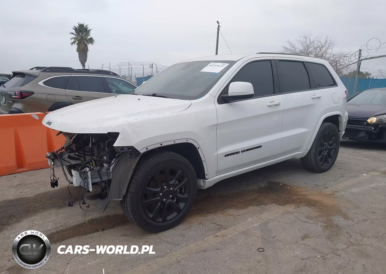 2018 Jeep Grand Cherokee Altitude 4X2 VIN:1C4RJEAGXJC197398 - 2