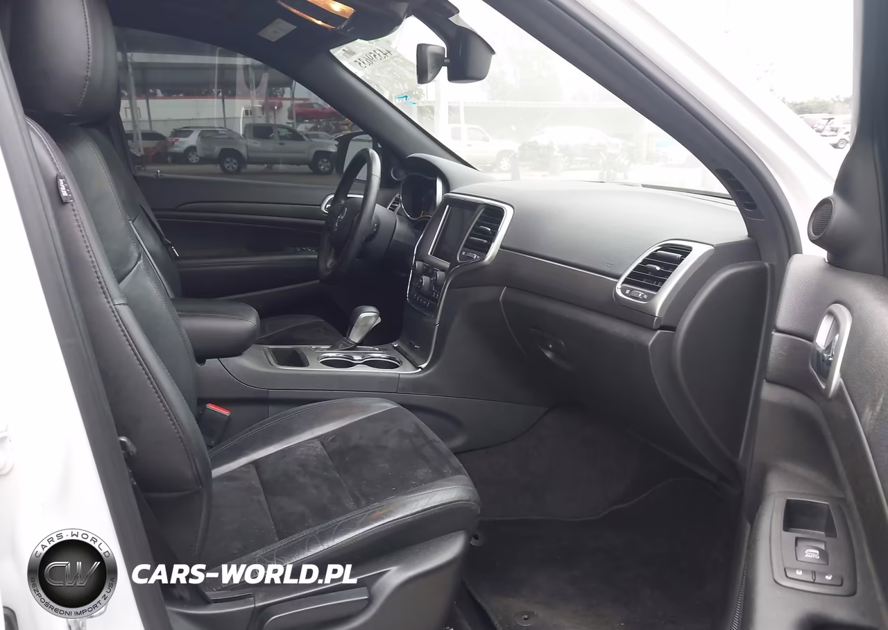 2018 Jeep Grand Cherokee Altitude 4X2 VIN:1C4RJEAGXJC197398 - 5