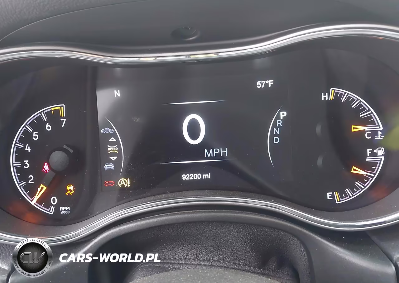 2018 Jeep Grand Cherokee Altitude 4X2 VIN:1C4RJEAGXJC197398 - 7