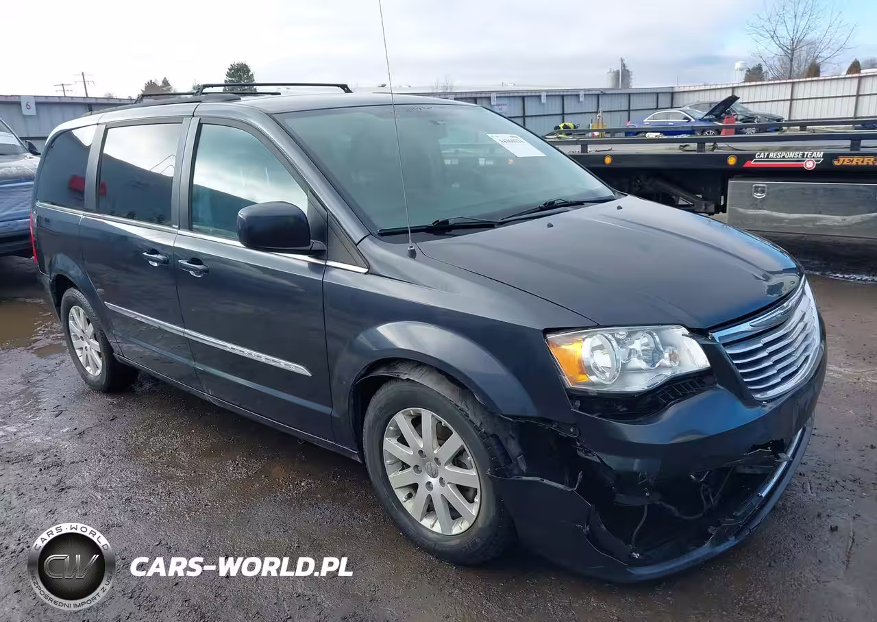 2013 Chrysler Town & Country Touring