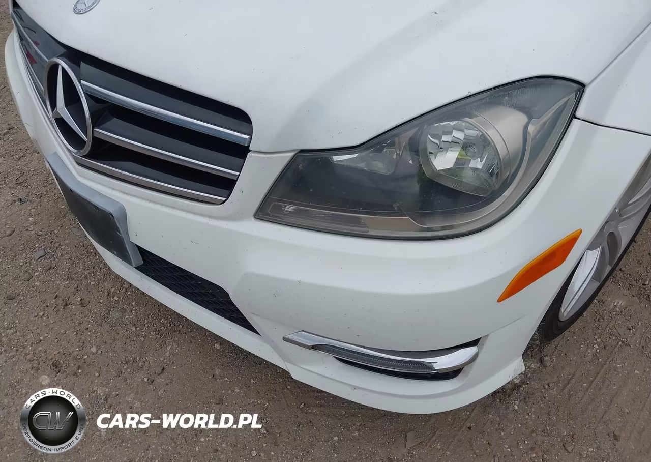 2014 Mercedes-Benz C 250 Sport VIN:WDDGF4HB2ER307835 - 6