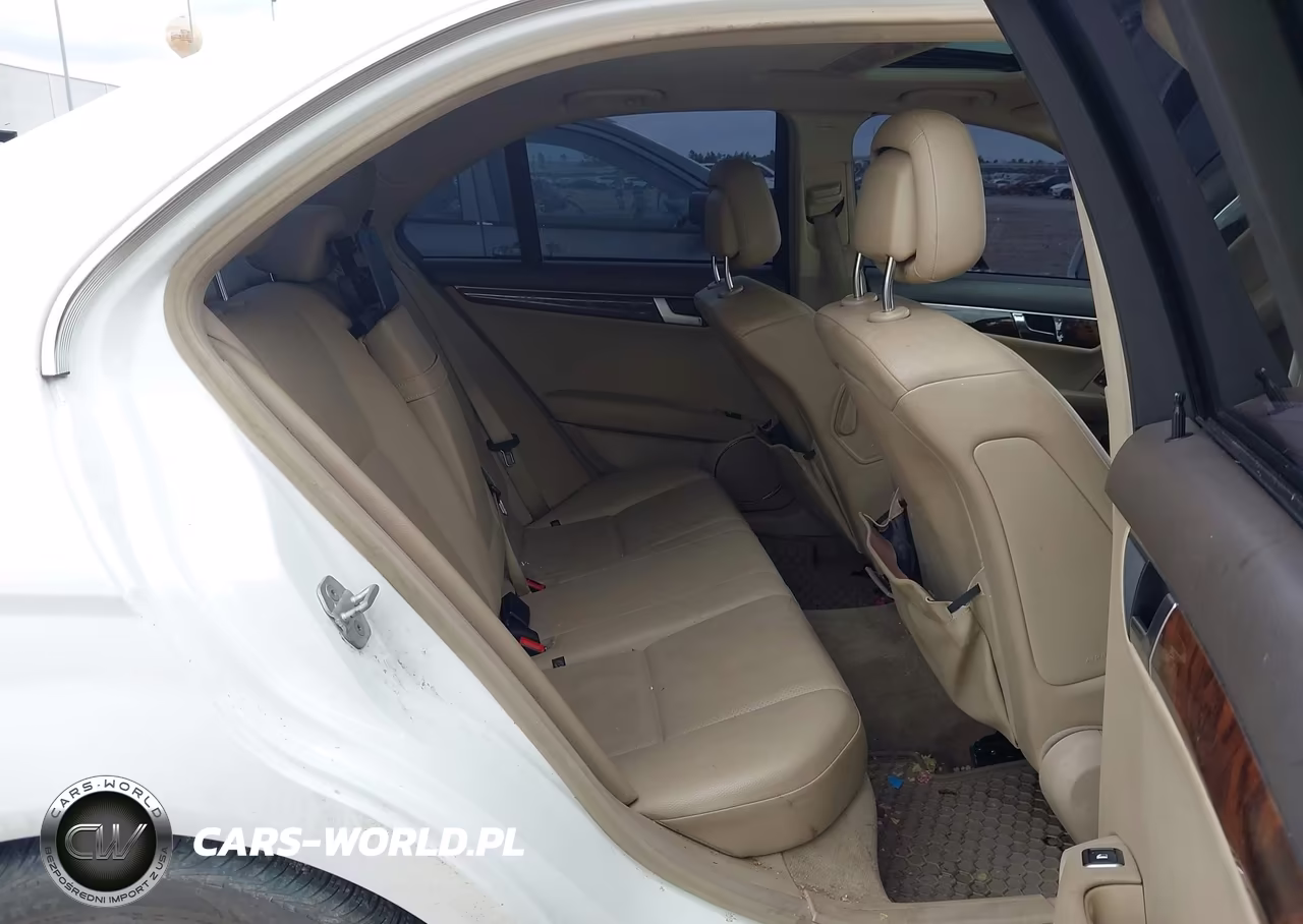 2014 Mercedes-Benz C 250 Sport VIN:WDDGF4HB2ER307835 - 8