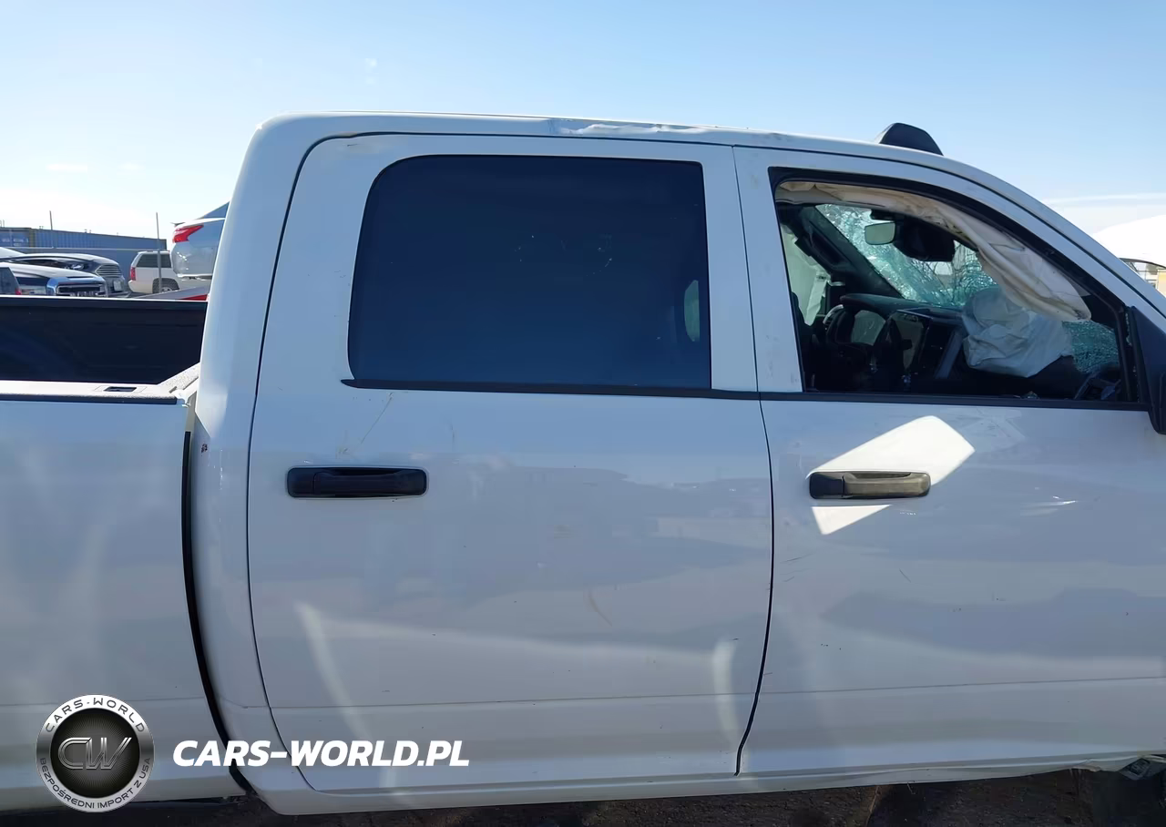 2025 Ram 2500 Tradesman 4X4 8' Box VIN:3C63R5HLXSG591975 - 14