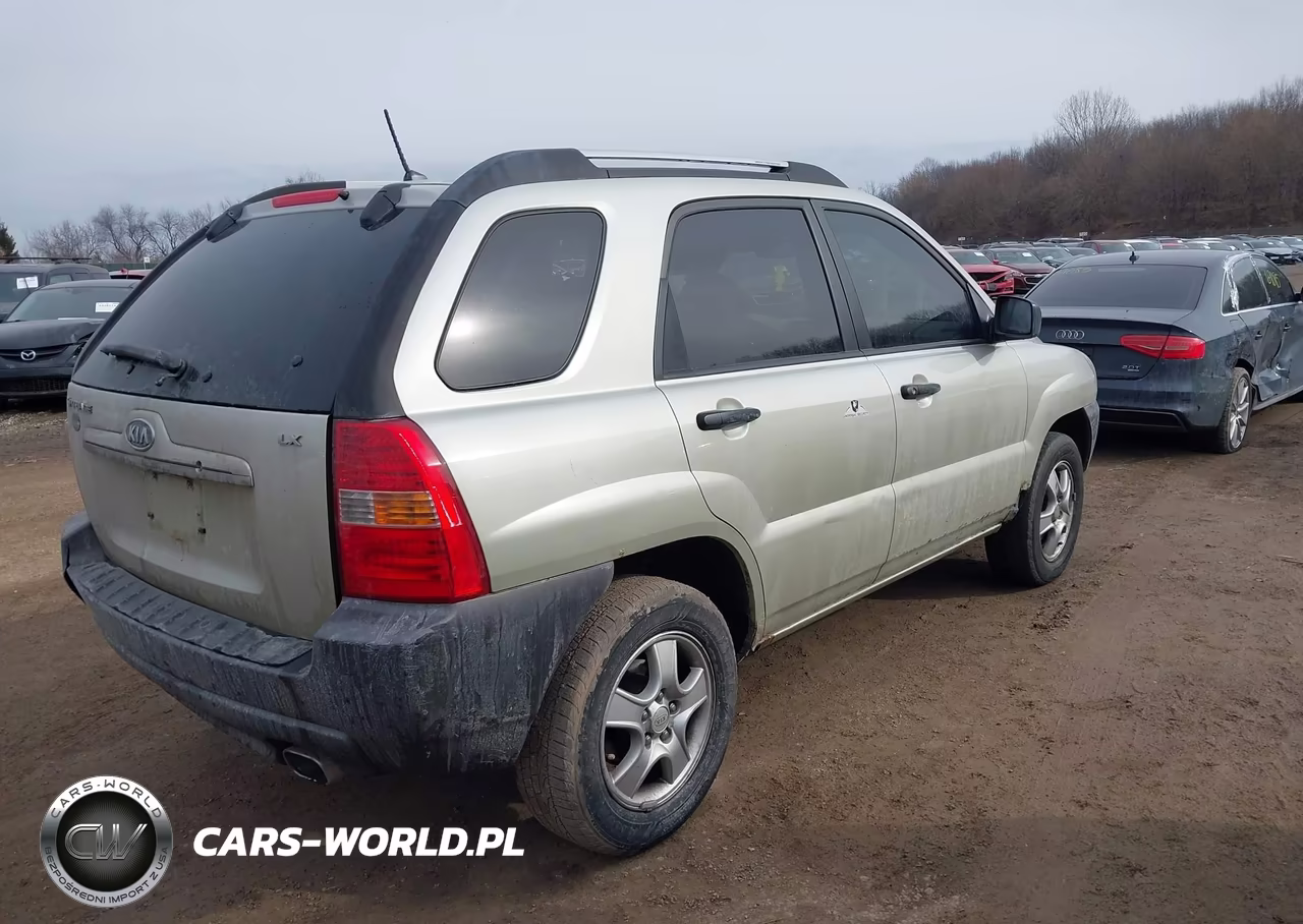 2007 Kia Sportage Lx VIN:KNDJF724577306012 - 4