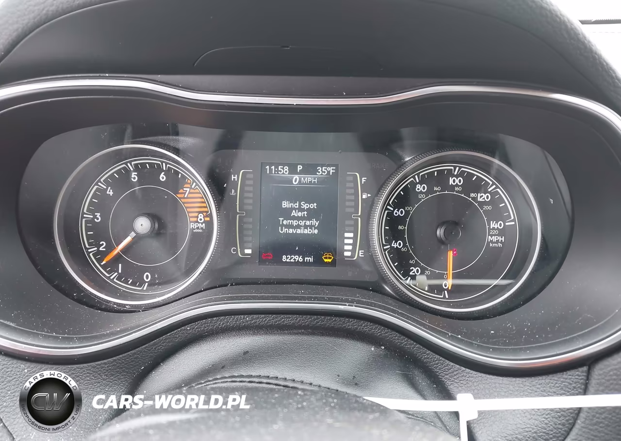 2020 Jeep Cherokee Latitude Plus 4X4 VIN:1C4PJMLX9LD502191 - 7