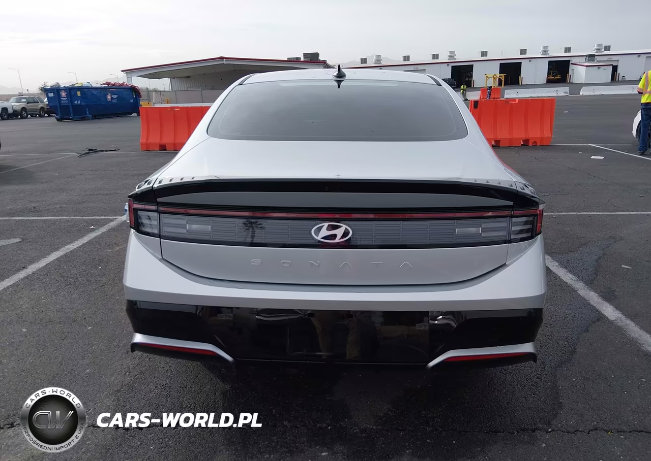 2026 Hyundai Sonata Sel Sport VIN:KMHL64JA4TA533098 - 17