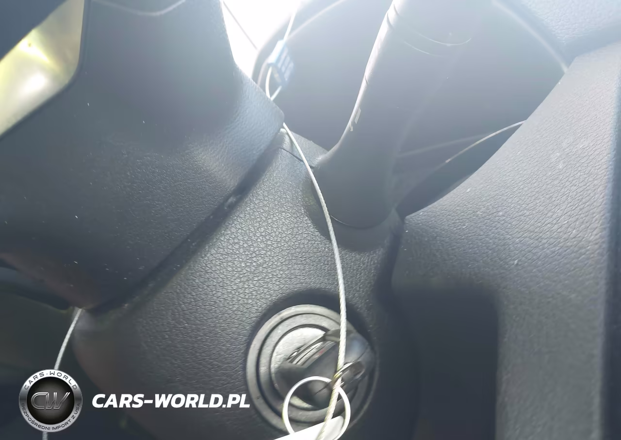 2019 Nissan Rogue S VIN:5N1AT2MT8KC713012 - 11