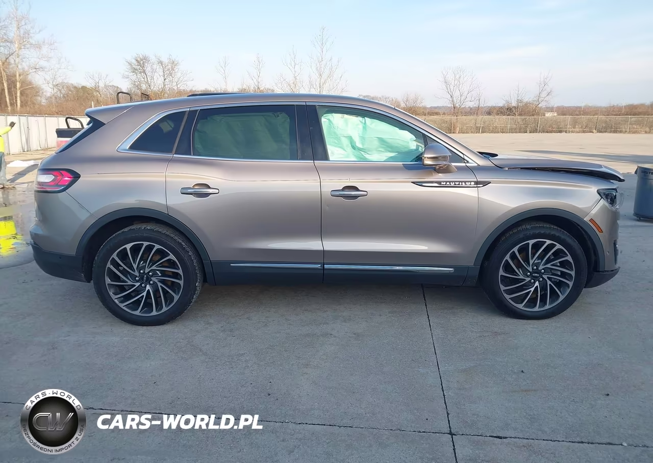 2019 Lincoln Nautilus Reserve VIN:2LMPJ8LP1KBL51391 - 13