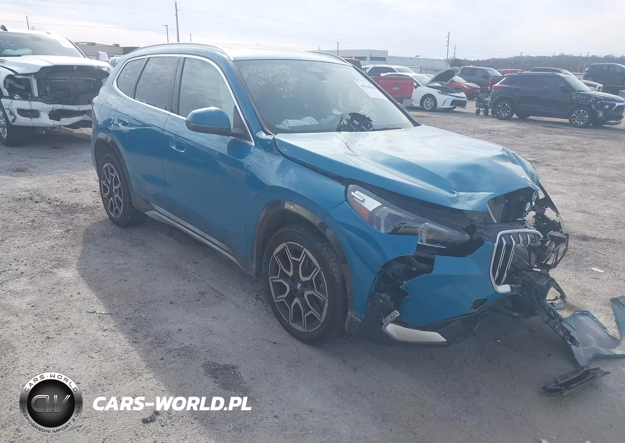 2025 BMW X1 xDrive28I – zdjęcie 1 z 17