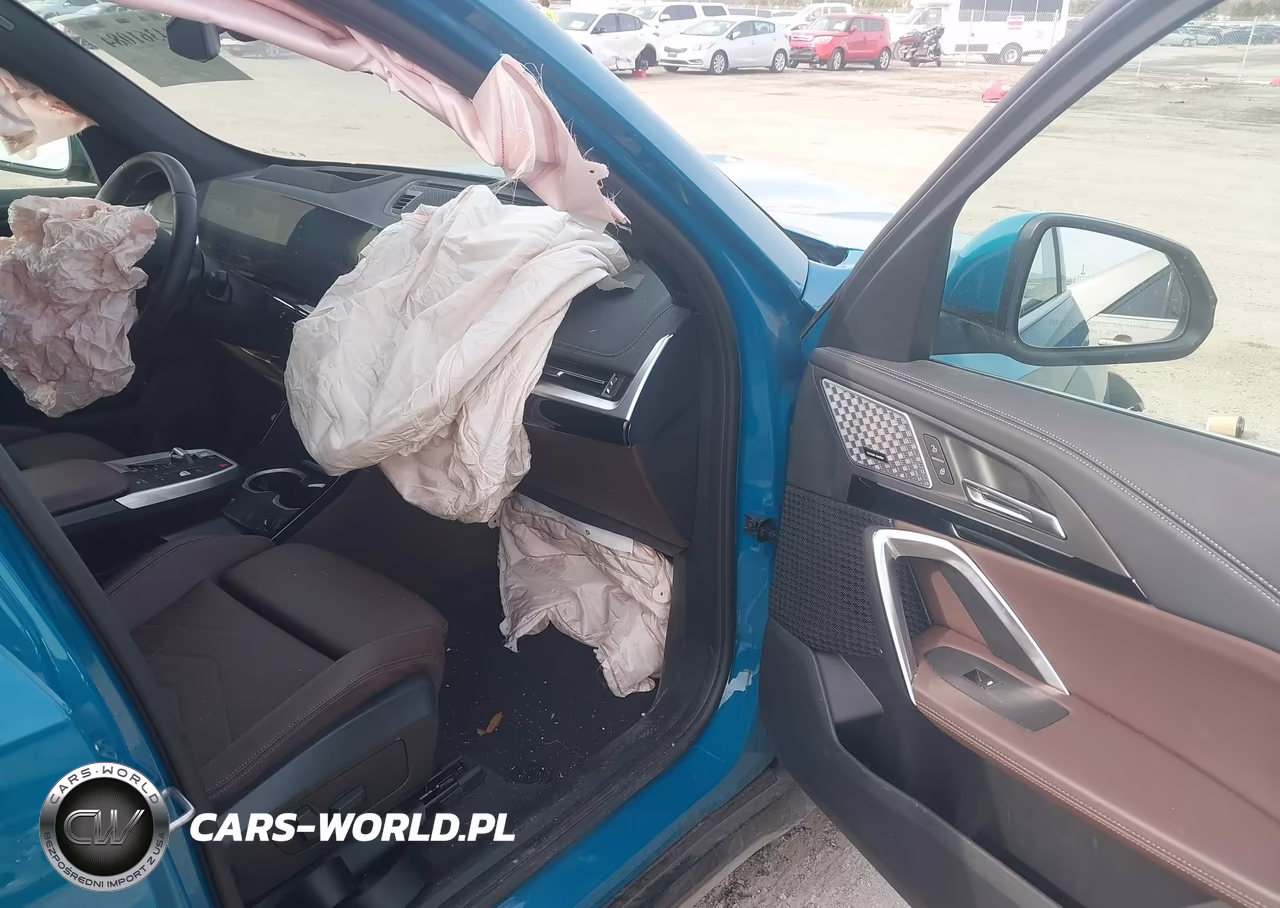 2025 BMW X1 xDrive28I VIN:WBX73EF00S5094268 - 5