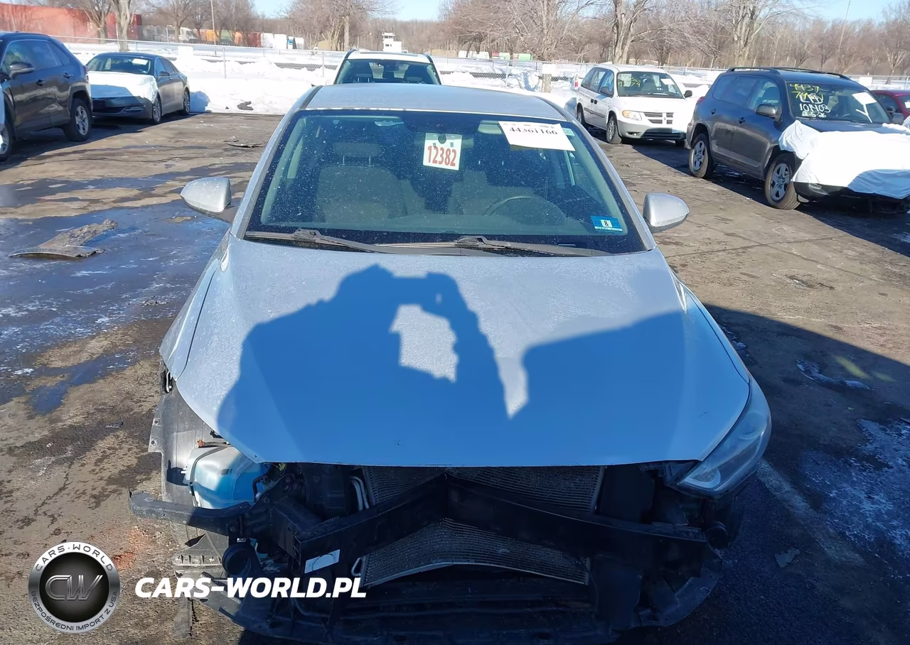 2018 Hyundai Elantra Se VIN:5NPD74LF7JH389762 - 11