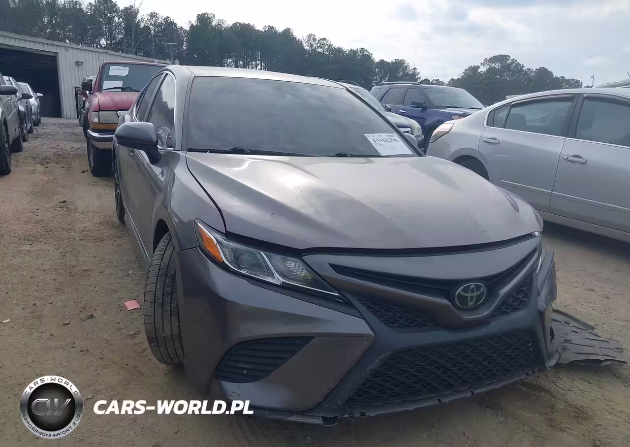 2020 Toyota Camry Se