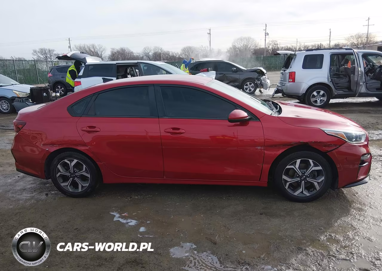 2020 Kia Forte Lxs VIN:3KPF24AD5LE197708 - 13
