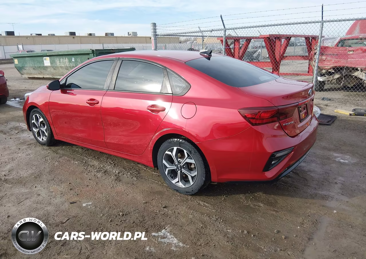 2020 Kia Forte Lxs VIN:3KPF24AD5LE197708 - 3