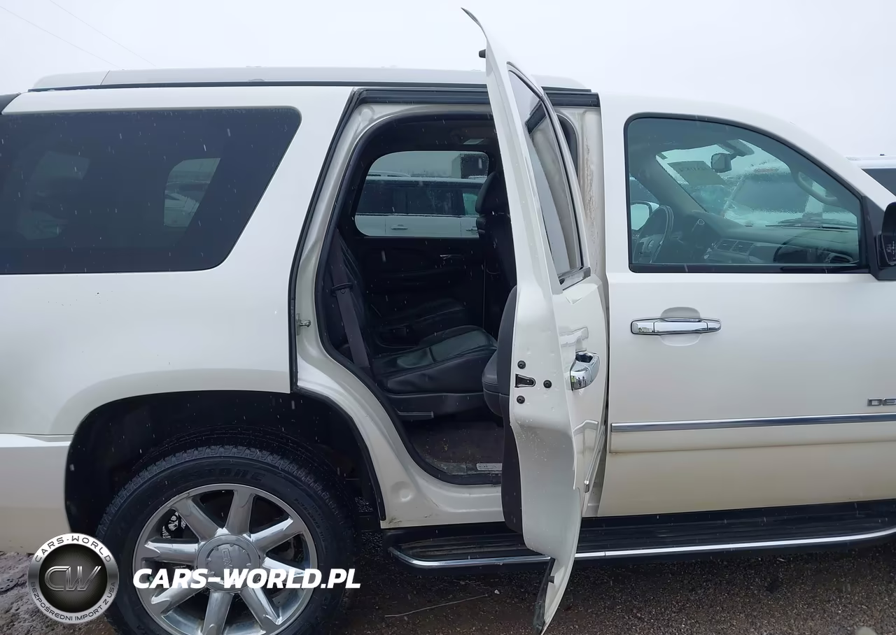 2011 GMC Yukon Denali VIN:1GKS2EEF7BR360169 - 8