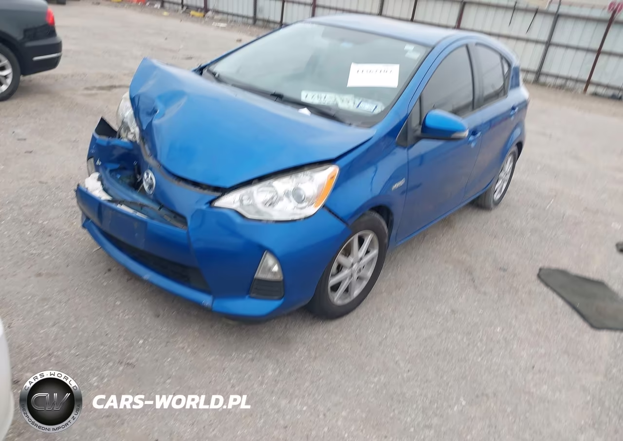 2014 Toyota Prius C Three VIN:JTDKDTB34E1061214 - 2
