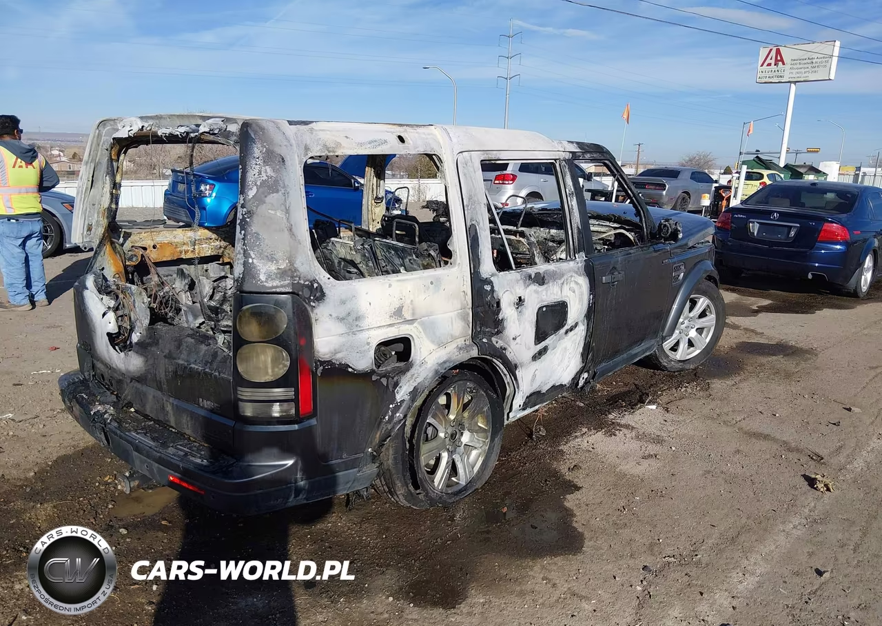2015 Land Rover Lr4 VIN:SALAG2V67FA764772 - 4