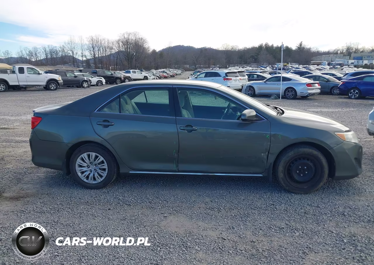 2013 Toyota Camry Le VIN:4T4BF1FK0DR278631 - 13