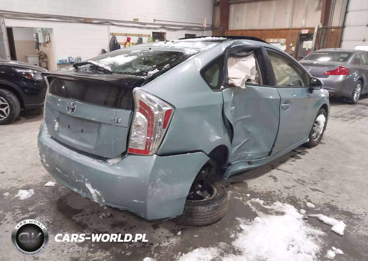 2012 Toyota Prius Three VIN:JTDKN3DU8C5394525 - 4