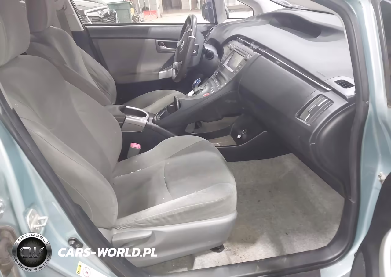 2012 Toyota Prius Three VIN:JTDKN3DU8C5394525 - 5