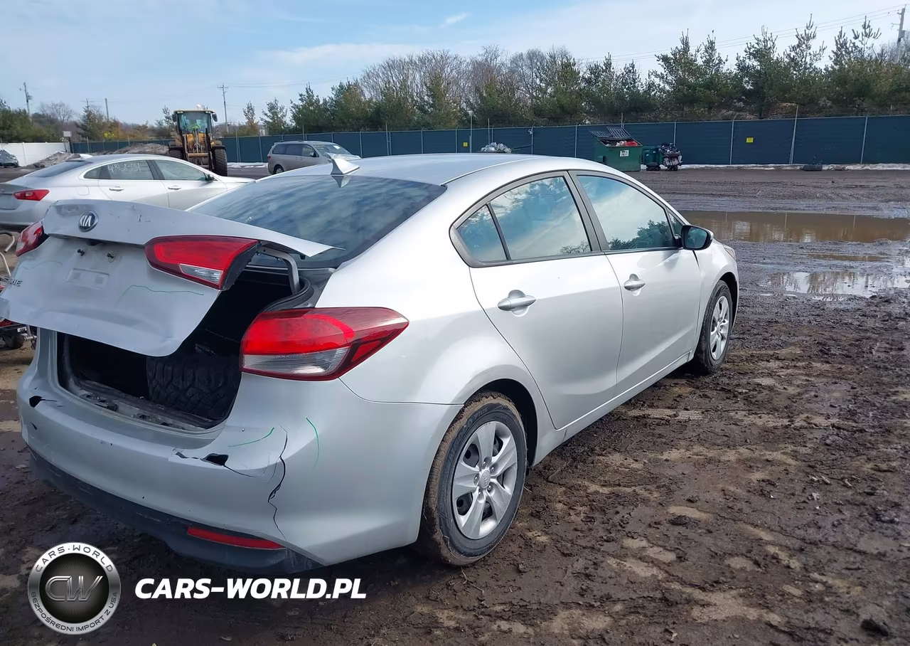 2017 Kia Forte Lx VIN:3KPFL4A78HE054279 - 4