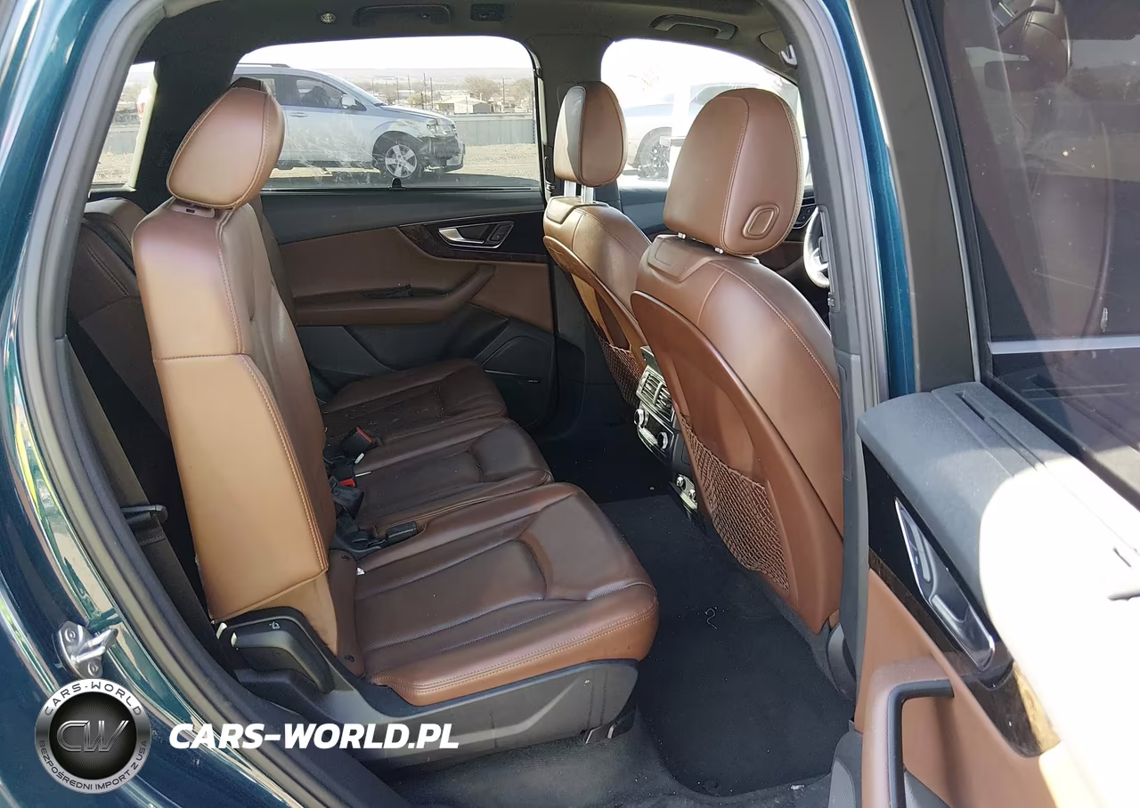 2019 Audi Q7 55 Premium VIN:WA1LAAF77KD041283 - 8